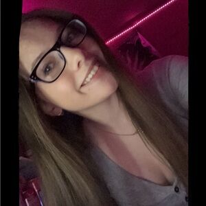 Meet your Posher, Ava